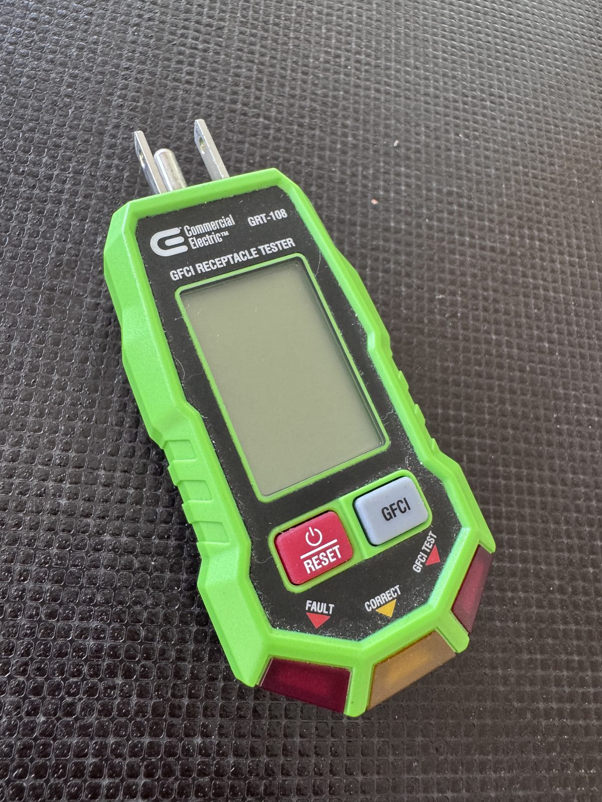 Commercial Electric GRT-108 - Probador de Tomacorrientes GFCI