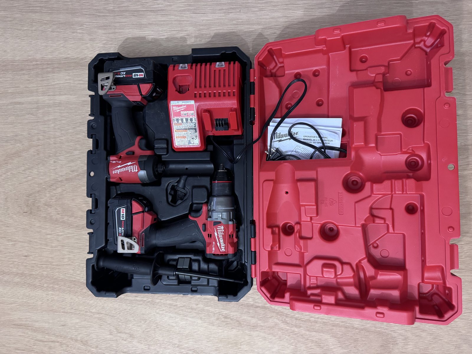 Kit Combo Milwaukee M18 FUEL (Taladro + Impacto) 3697-22